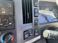 いすゞフォワードアルミウイング中型（4t）[写真23]