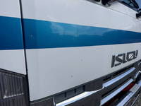 いすゞフォワードアルミウイング中型（4t）[写真40]