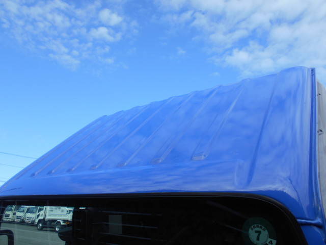 いすゞエルフ平ボディ小型（2t・3t）[写真12]