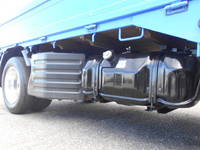 いすゞエルフ平ボディ小型（2t・3t）[写真17]