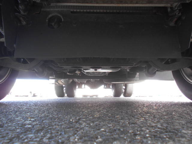 いすゞエルフ平ボディ小型（2t・3t）[写真17]