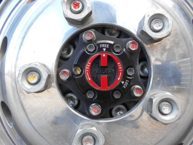 いすゞエルフ平ボディ小型（2t・3t）[写真23]