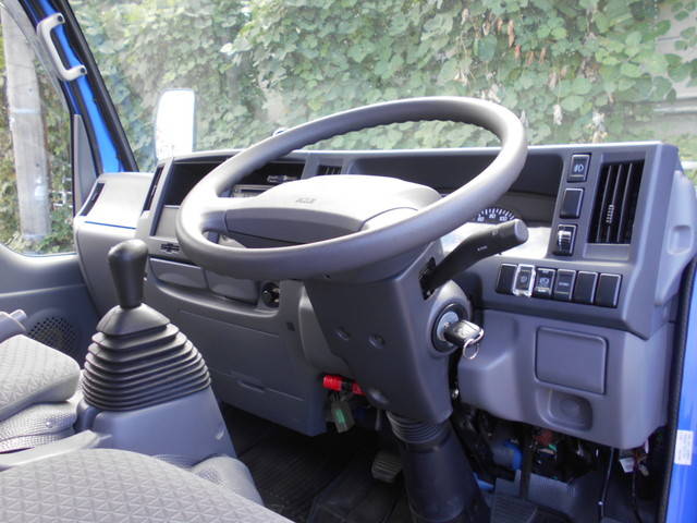 いすゞエルフ平ボディ小型（2t・3t）[写真24]