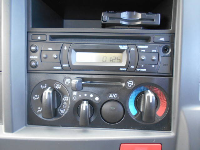 いすゞエルフ平ボディ小型（2t・3t）[写真31]