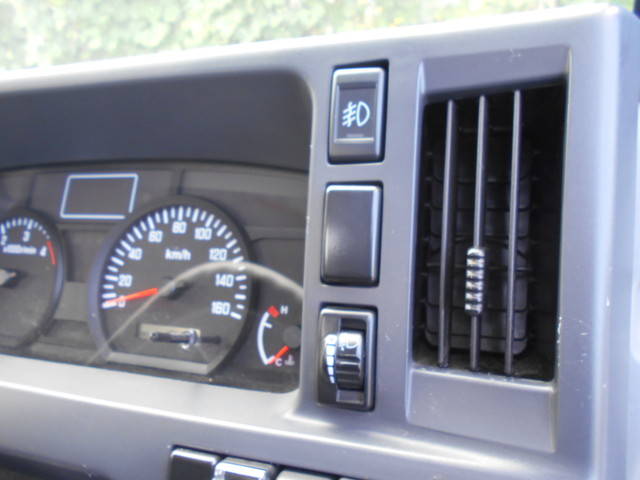 いすゞエルフ平ボディ小型（2t・3t）[写真35]