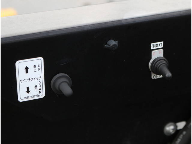 いすゞエルフセーフティローダー小型（2t・3t）[写真14]