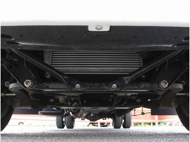 いすゞエルフセーフティローダー小型（2t・3t）[写真25]