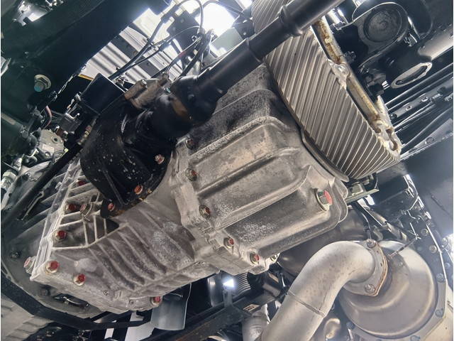 日野プロフィアコンテナ専用車大型（10t）[写真18]