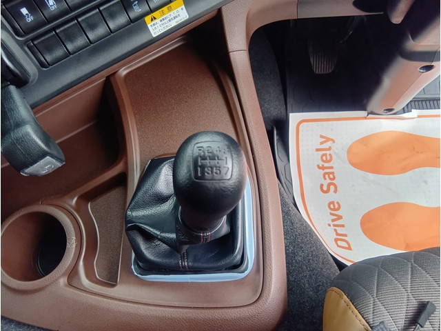 日野プロフィアコンテナ専用車大型（10t）[写真24]