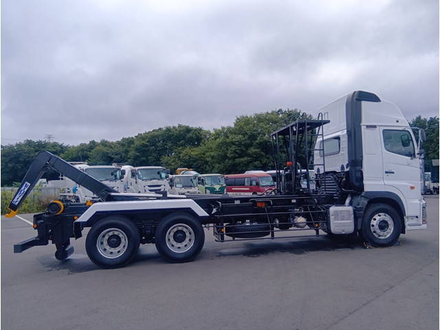 日野プロフィアコンテナ専用車大型（10t）[写真07]