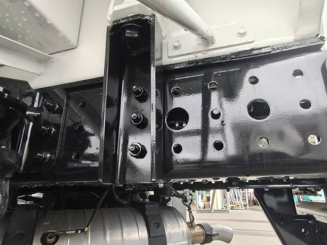 三菱ふそうキャンタータンク車（タンクローリー）小型（2t・3t）[写真17]