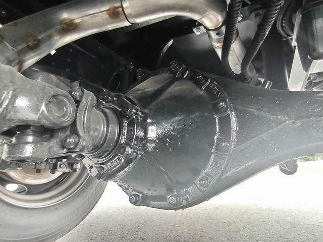 三菱ふそうキャンタータンク車（タンクローリー）小型（2t・3t）[写真19]