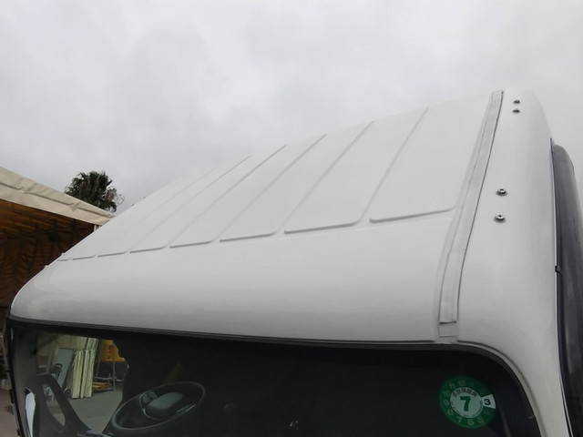 三菱ふそうキャンタータンク車（タンクローリー）小型（2t・3t）[写真06]