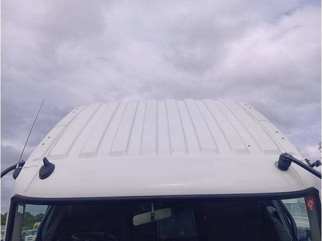 三菱ふそうファイタークレーン4段増トン（6t・8t）[写真08]