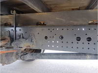 いすゞフォワード平ボディ中型（4t）[写真16]