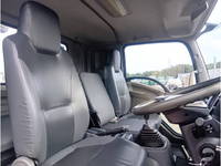 いすゞフォワード平ボディ中型（4t）[写真21]