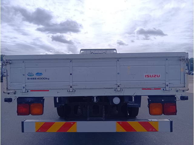 いすゞフォワード平ボディ中型（4t）[写真05]