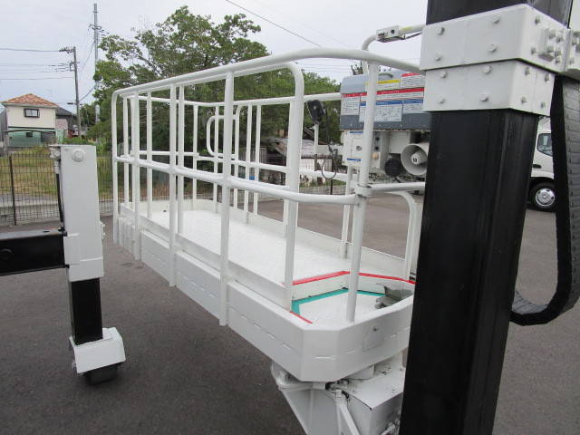 いすゞエルフ高所作業車小型（2t・3t）[写真21]