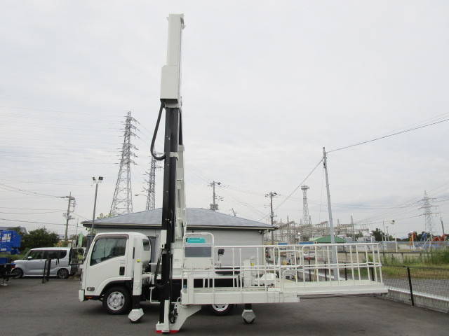 いすゞエルフ高所作業車小型（2t・3t）[写真22]