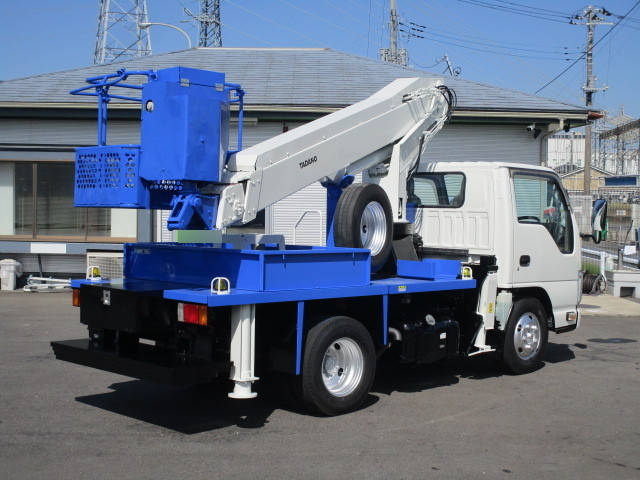 いすゞエルフ高所作業車小型（2t・3t）[写真02]