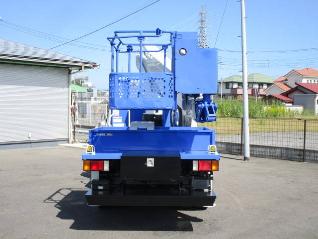 いすゞエルフ高所作業車小型（2t・3t）[写真08]