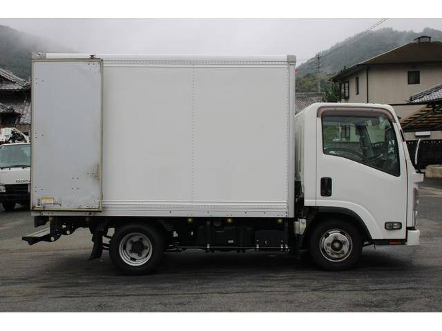 いすゞエルフパネルバン小型（2t・3t）[写真12]