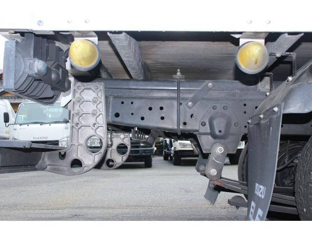 いすゞエルフパネルバン小型（2t・3t）[写真22]