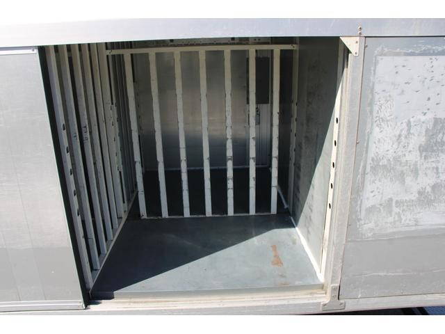 日産アトラスボトルバン小型（2t・3t）[写真13]