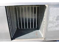 日産アトラスボトルバン小型（2t・3t）[写真14]