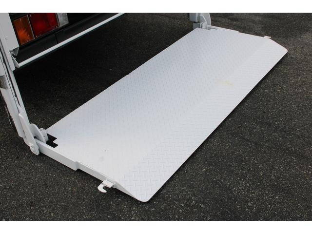 いすゞエルフ平ボディ小型（2t・3t）[写真15]