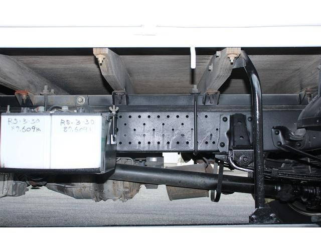 いすゞエルフ平ボディ小型（2t・3t）[写真25]