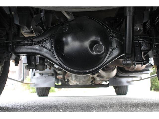 いすゞエルフ平ボディ小型（2t・3t）[写真27]