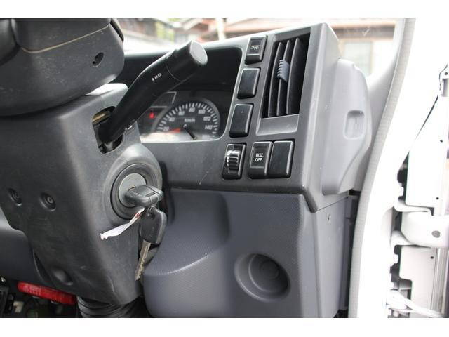 いすゞエルフ平ボディ小型（2t・3t）[写真33]