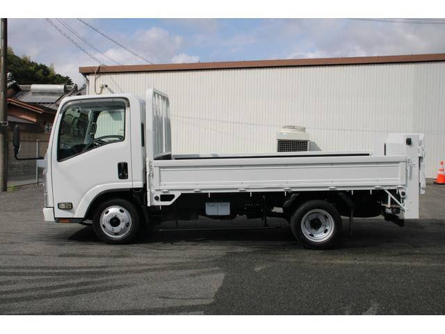 いすゞエルフ平ボディ小型（2t・3t）[写真05]