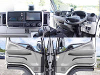 三菱ふそうキャンター冷凍車（冷蔵車）小型（2t・3t）[写真19]