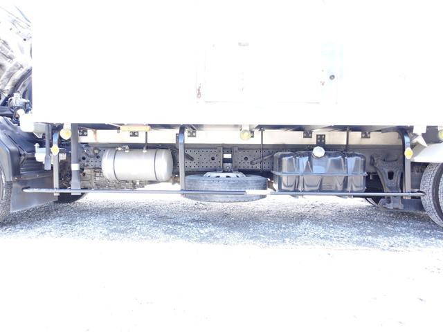 いすゞフォワード冷凍車（冷蔵車）中型（4t）[写真17]