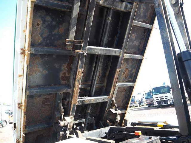 三菱ふそうキャンターローダーダンプ小型（2t・3t）[写真20]