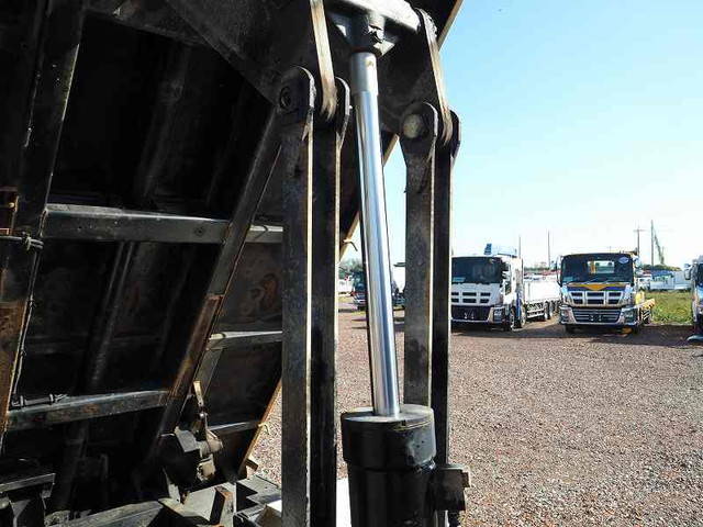 三菱ふそうキャンターローダーダンプ小型（2t・3t）[写真21]