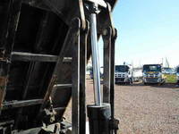 三菱ふそうキャンターローダーダンプ小型（2t・3t）[写真21]