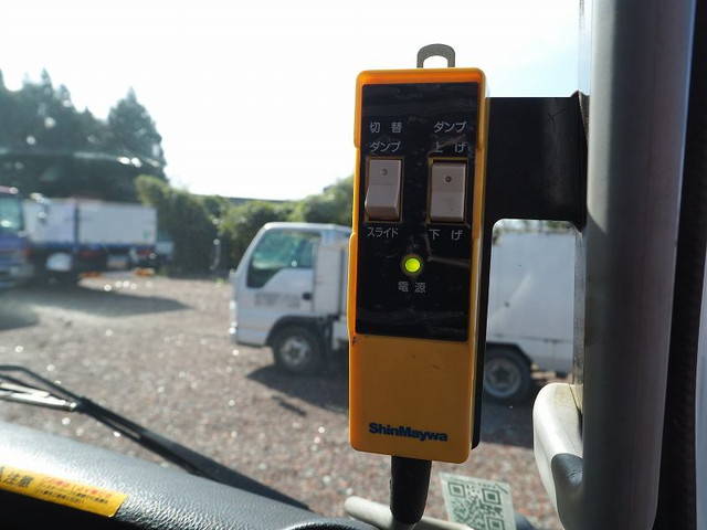 三菱ふそうキャンターローダーダンプ小型（2t・3t）[写真37]