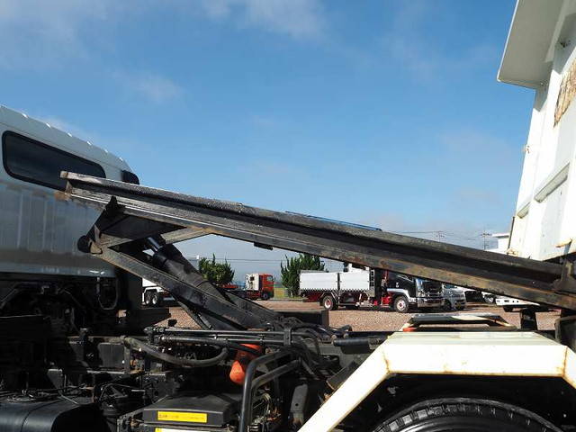 三菱ふそうキャンターローダーダンプ小型（2t・3t）[写真08]