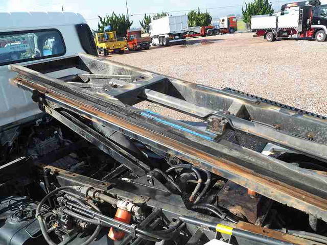 三菱ふそうキャンターローダーダンプ小型（2t・3t）[写真09]