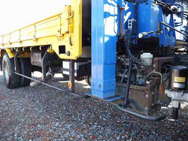 いすゞフォワードセルフクレーン4段中型（4t）[写真19]