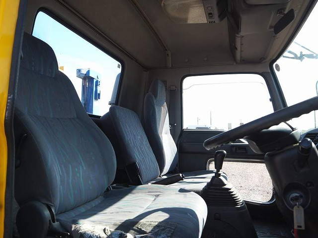 いすゞフォワードセルフクレーン4段中型（4t）[写真33]