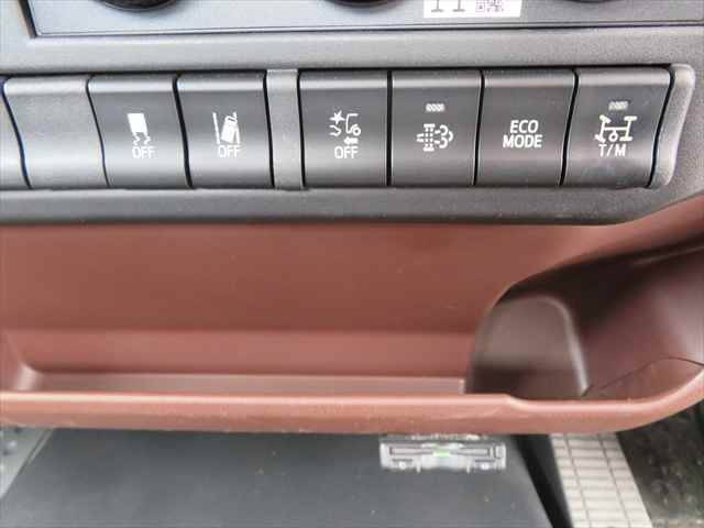 日野レンジャー散水車中型（4t）[写真37]