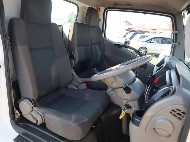 日産アトラス平ボディ小型（2t・3t）[写真29]