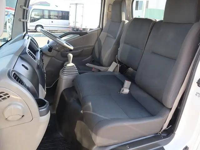 日産アトラス平ボディ小型（2t・3t）[写真31]