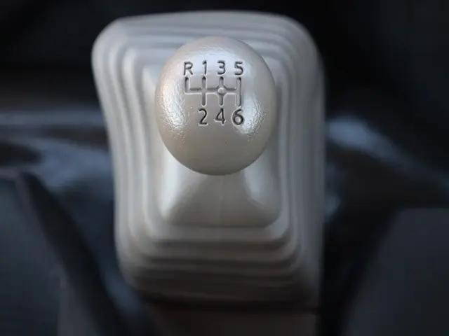 日産アトラス平ボディ小型（2t・3t）[写真33]