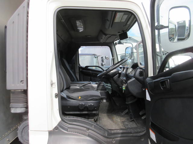 日野レンジャーアルミバン中型（4t）[写真10]