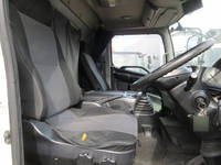 日野レンジャーアルミバン中型（4t）[写真13]